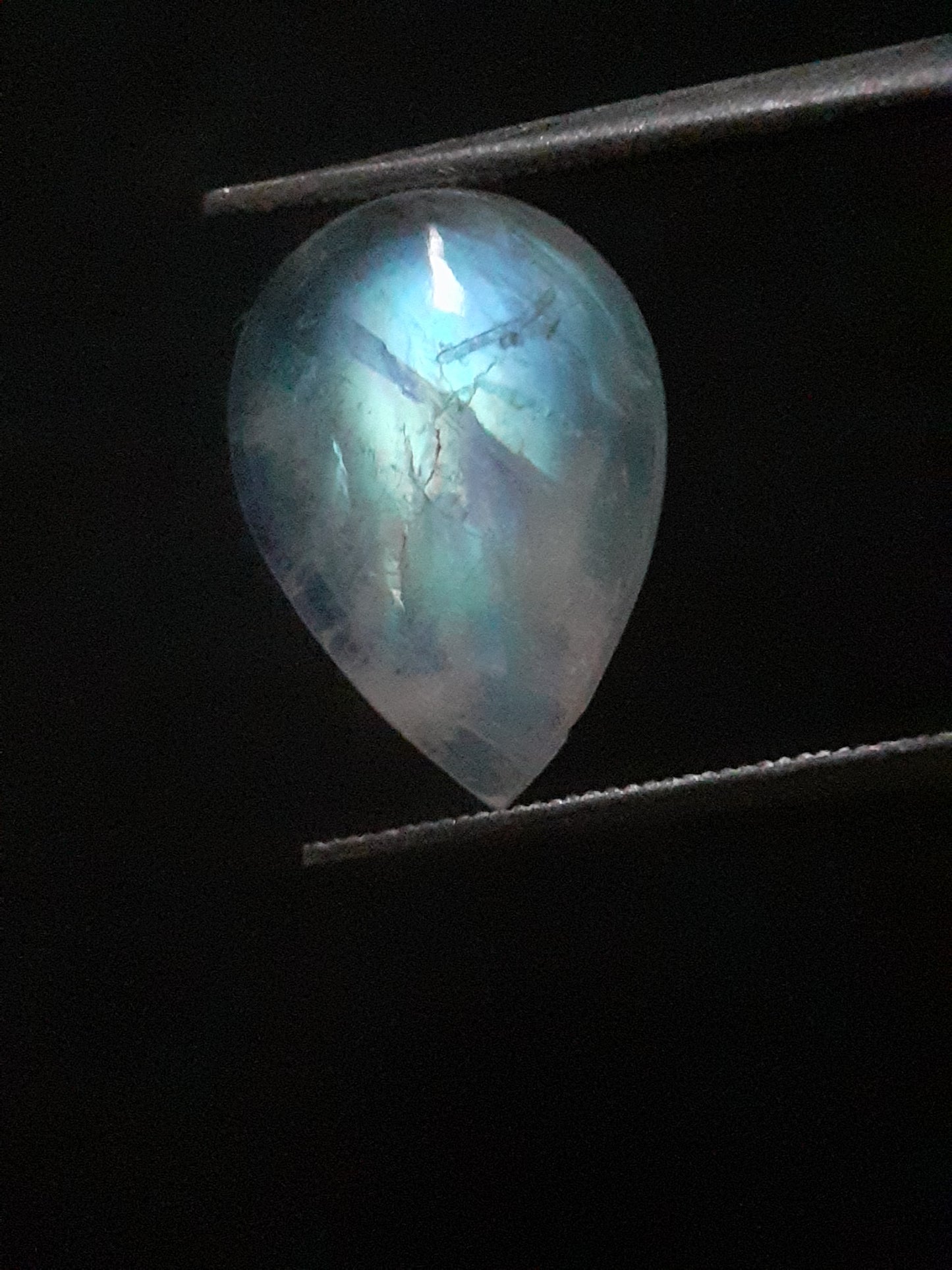 Natural Moonstone - blue adularescence - 3.319 ct - pear - Natural Gems Belgium