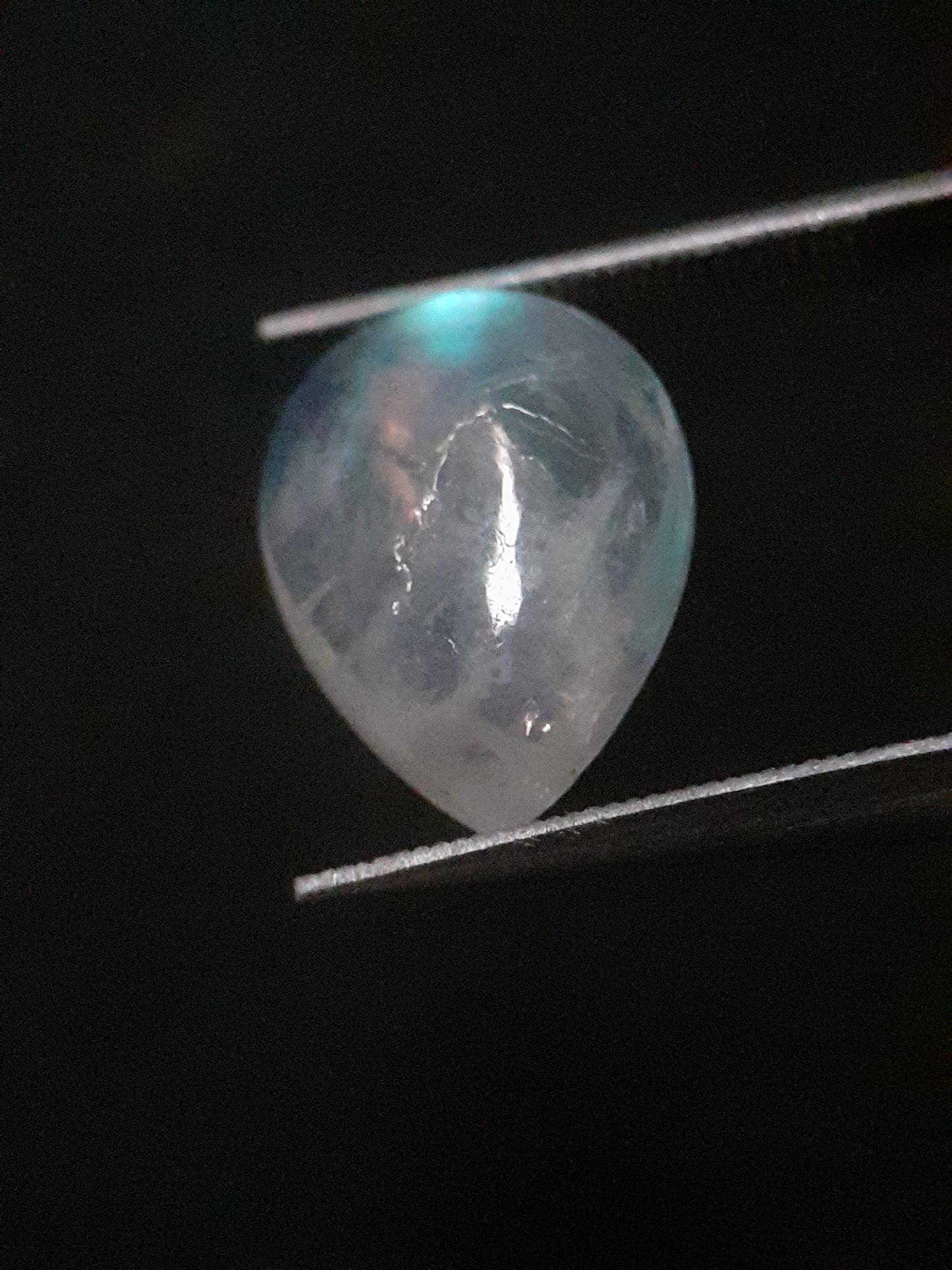 Natural Moonstone - blue adularescence - 3.319 ct - pear - Natural Gems Belgium