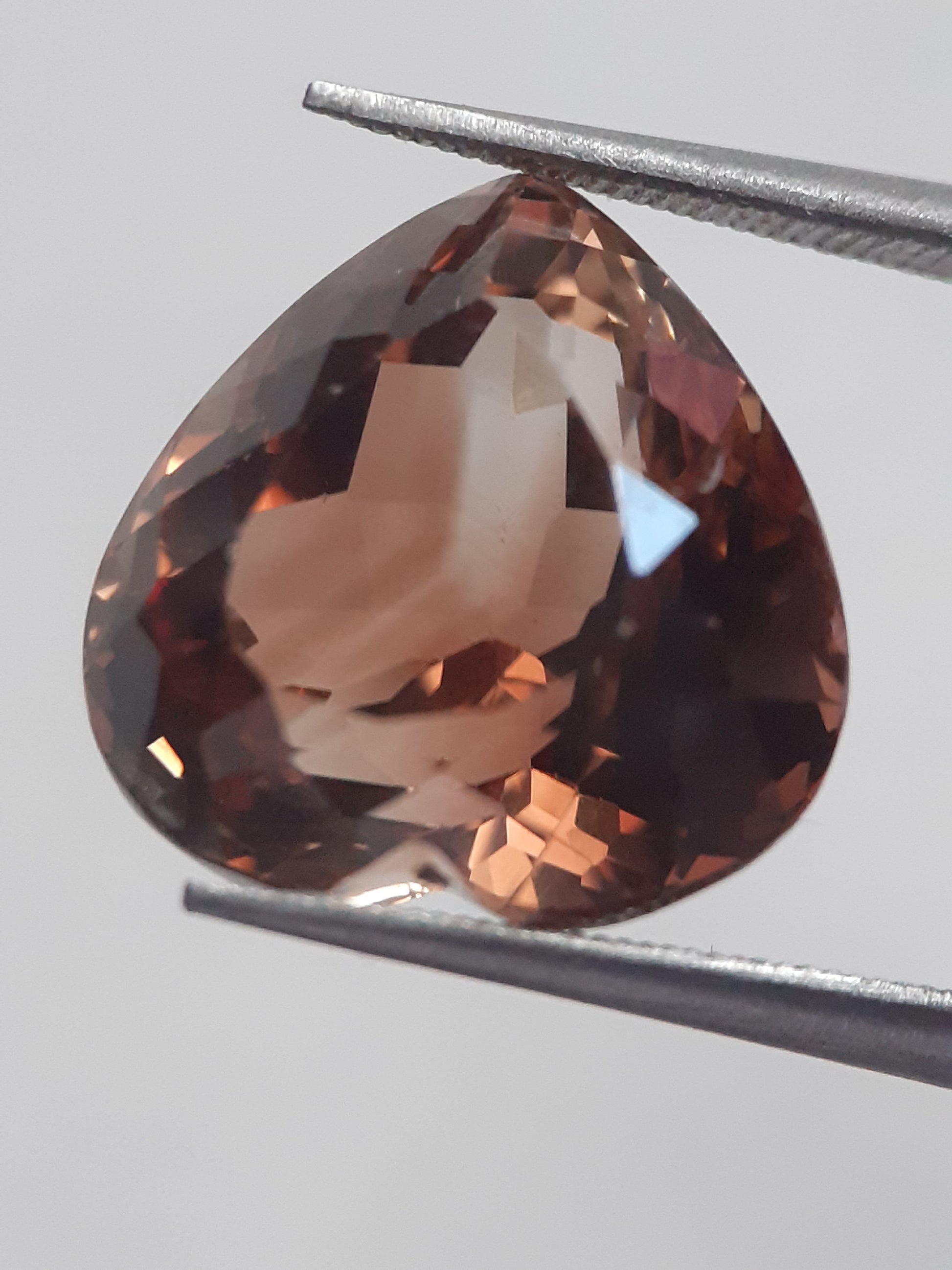 Natural orangey brown Whiskey Topaz - 12.765 ct - Heart - AAA grade - irradiated - certified natural - Natural Gems Belgium