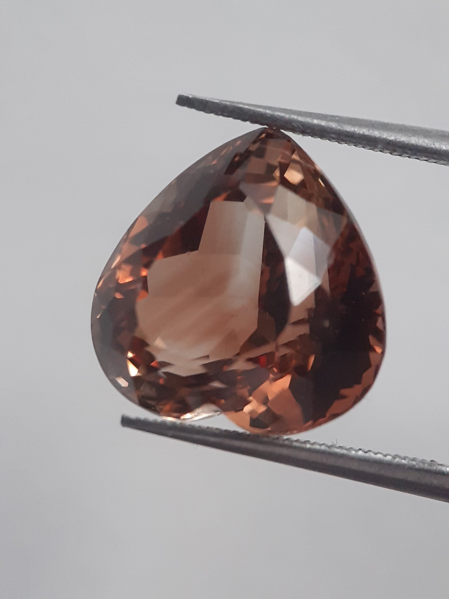 Natural orangey brown Whiskey Topaz - 12.765 ct - Heart - AAA grade - irradiated - certified natural - Natural Gems Belgium