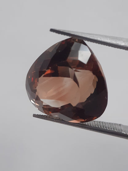 Natural orangey brown Whiskey Topaz - 12.765 ct - Heart - AAA grade - irradiated - certified natural - Natural Gems Belgium