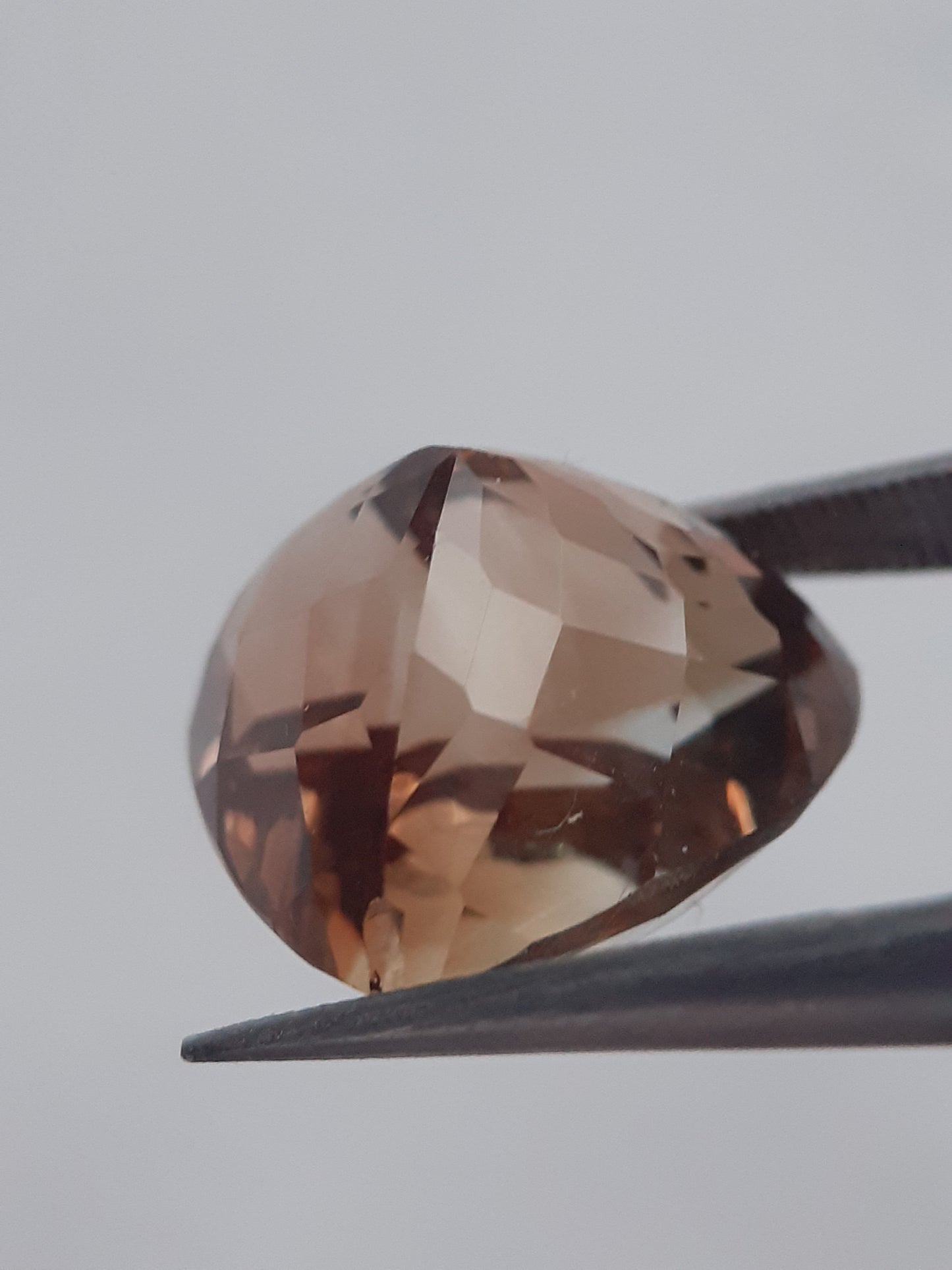 Natural orangey brown Whiskey Topaz - 12.765 ct - Heart - AAA grade - irradiated - certified natural - Natural Gems Belgium