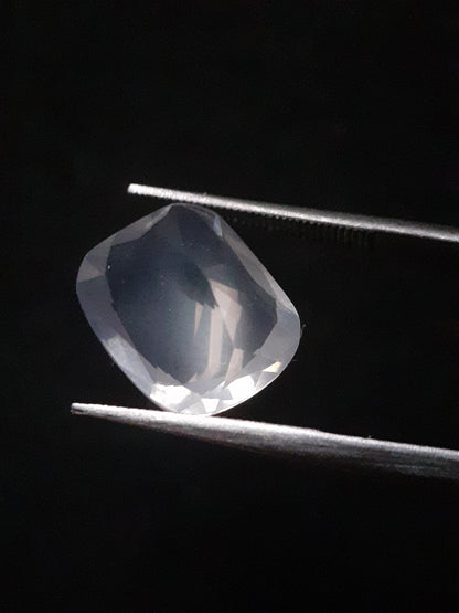 Natural Moonstone faceted - slight bluish adularescence - 4.789 ct - Cushion - Natural Gems Belgium