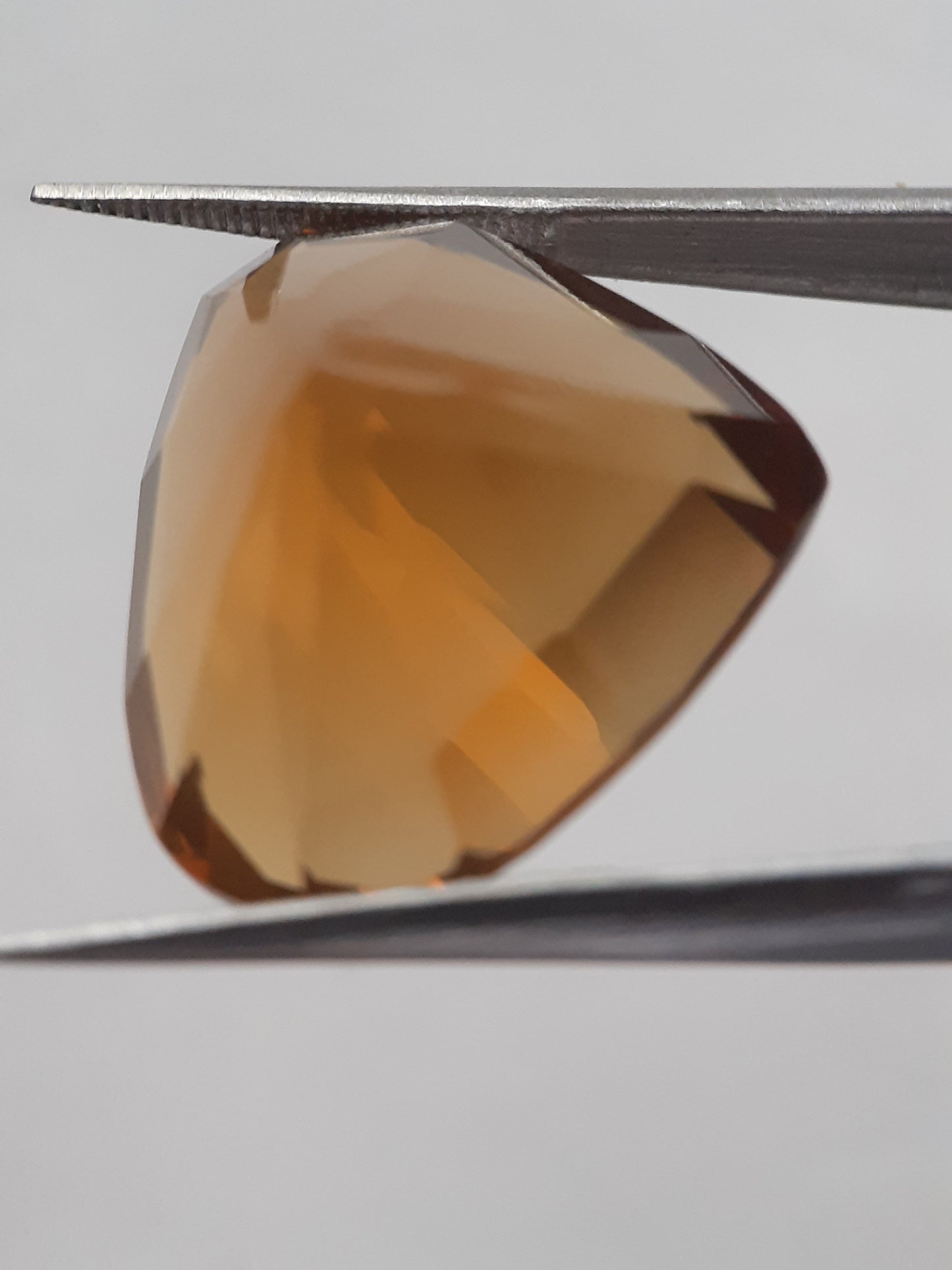 Natural honey color Citrine - 18.295 ct - pear - unheated - Natural Gems Belgium