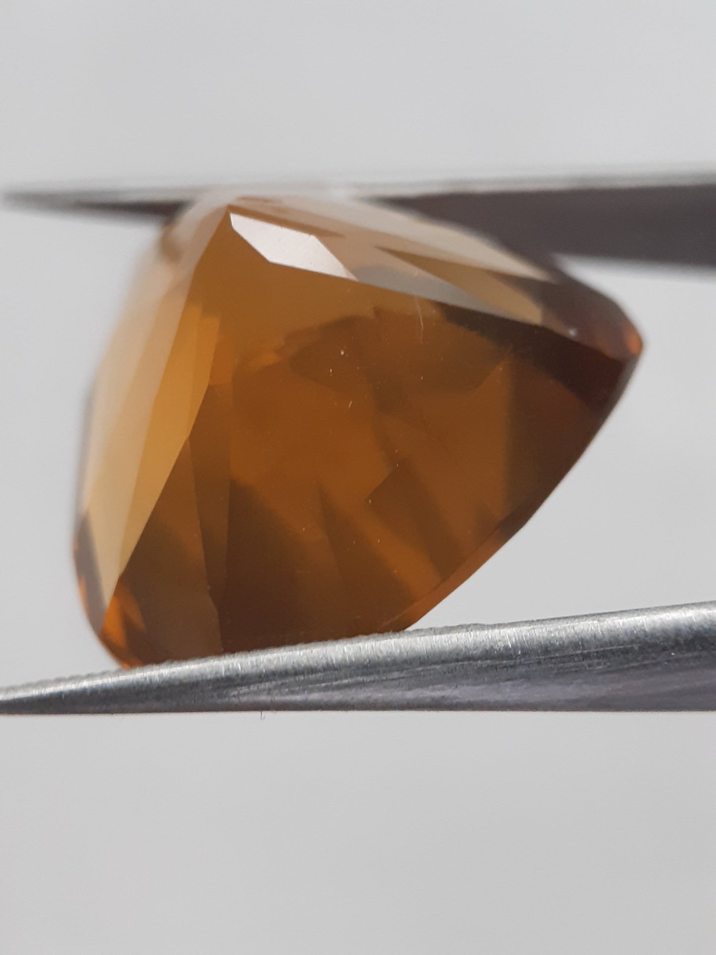 Natural honey color Citrine - 18.295 ct - pear - unheated - Natural Gems Belgium