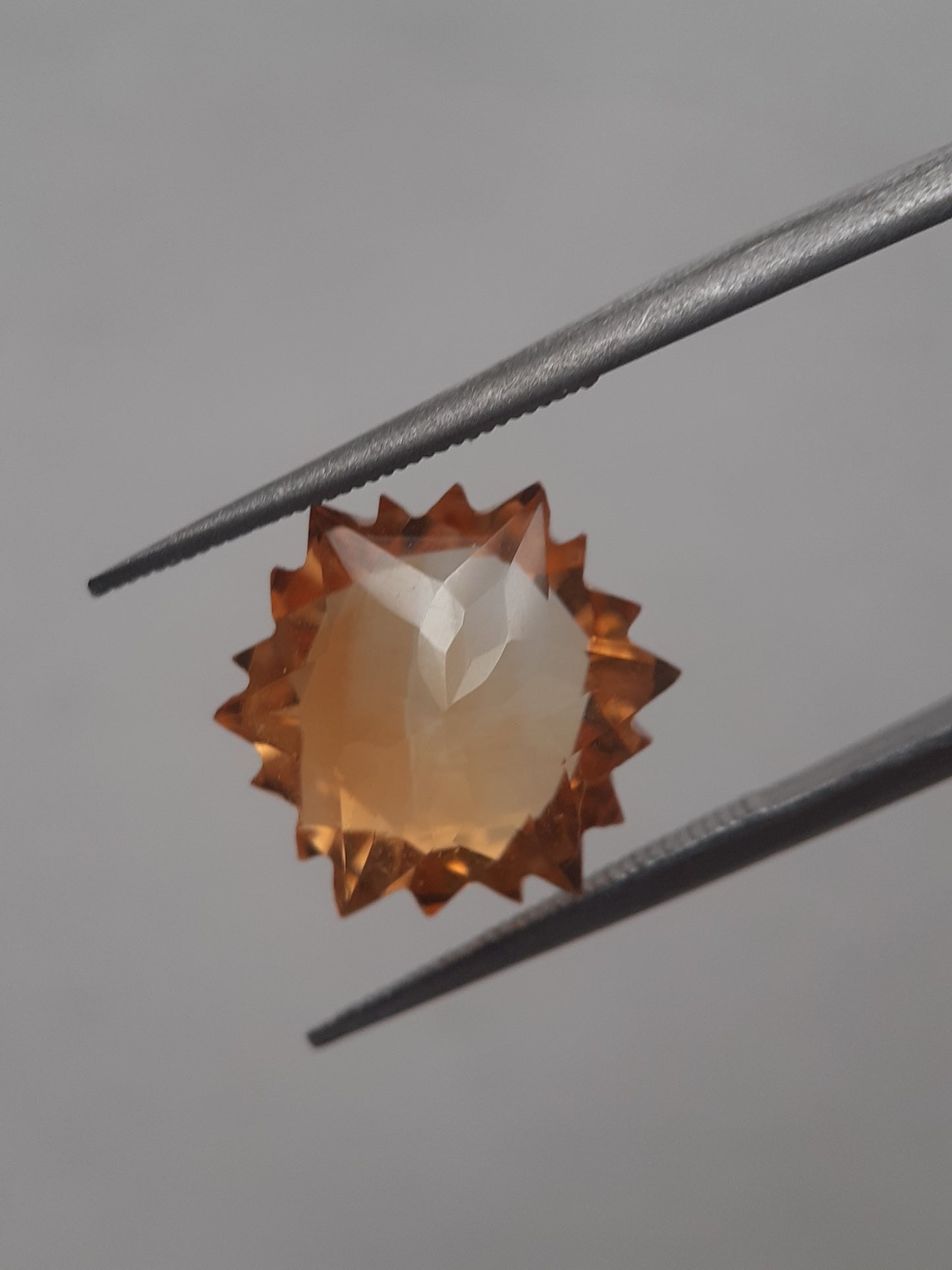 Natural light yellow Citrine - 4.989 ct - hexagon - unheated - Natural Gems Belgium