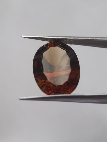 Natural honey yellow Citrine - 8.625 ct - oval custom cut - reddish orange hues - Natural Gems Belgium