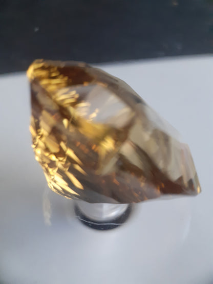 Natural yellow Citrine - 54.165 ct - heart - custom cut - large! - good yellow color - Natural Gems Belgium