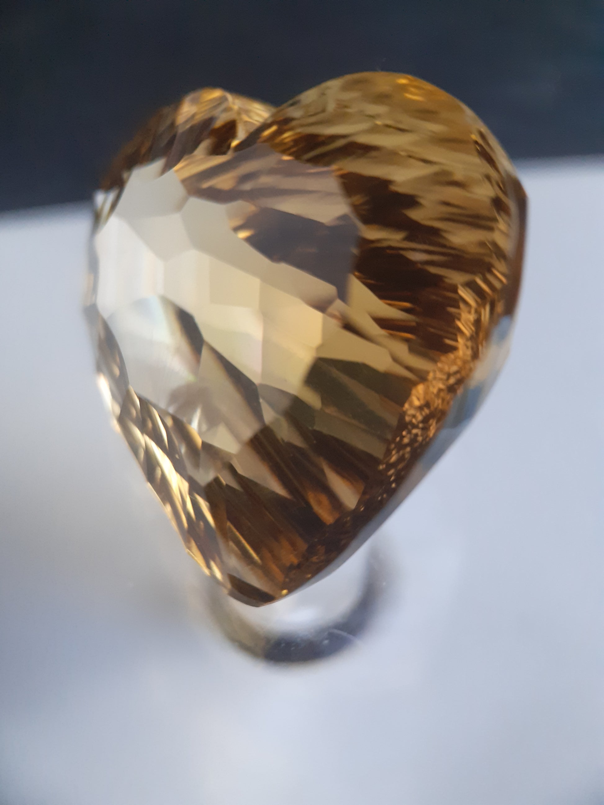 Natural yellow Citrine - 54.165 ct - heart - custom cut - large! - good yellow color - Natural Gems Belgium