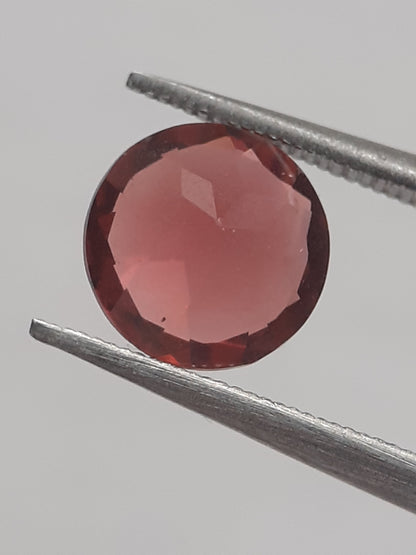 Natural Red Rhodolite Garnet - 1.318 ct - round - unheated - Natural Gems Belgium