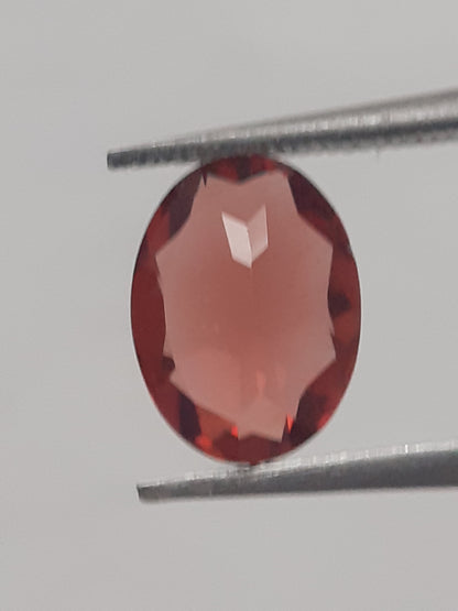 Natural red Rhodolite Garnet - 1.169 ct - oval - unheated