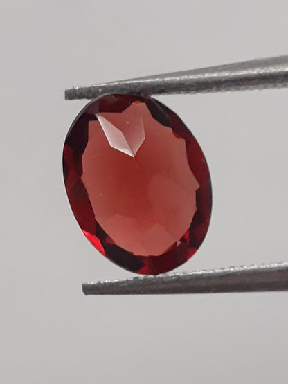 Natural red Rhodolite Garnet - 1.225 ct - oval - unheated