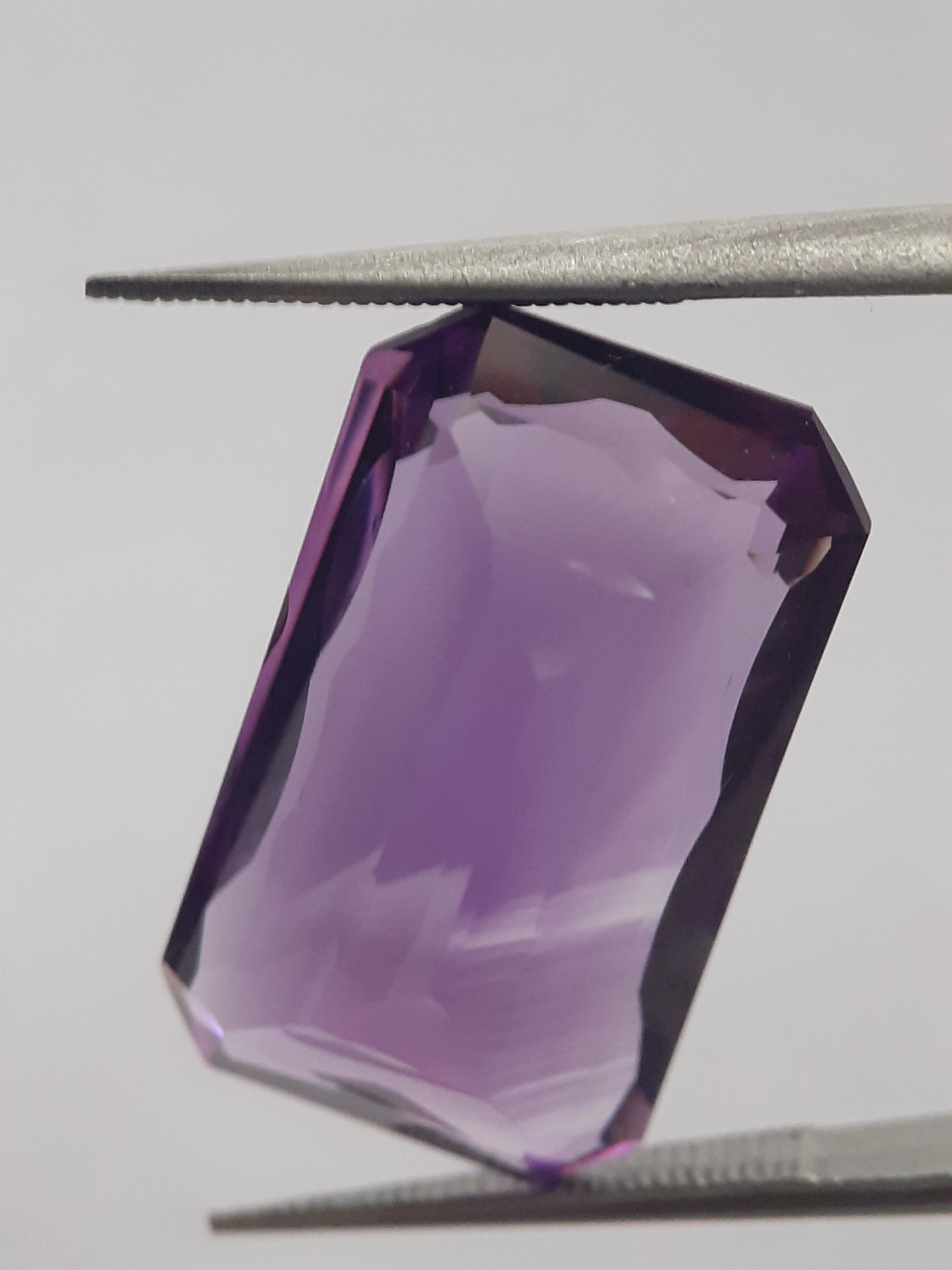 Natural deep purple Amethyst - 14.473 ct - octagon - unheated