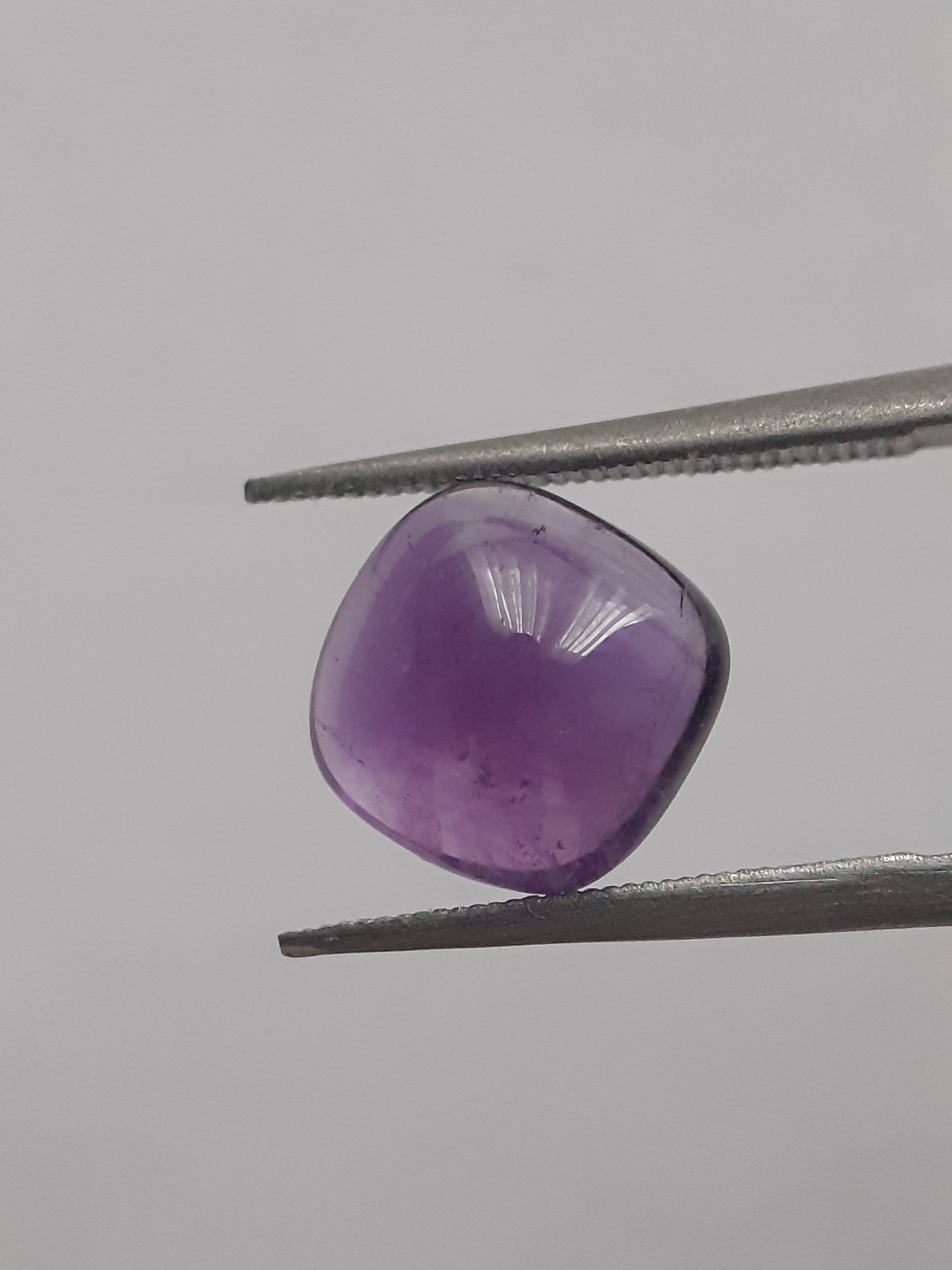 Natural purple Amethyst - 2.188 ct - cushion cabochon - 7.8 x 7.8 mm