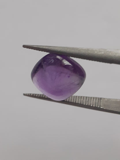 Natural purple Amethyst - 1.949 ct - cushion cabochon - 7.6 x 7.4 mm