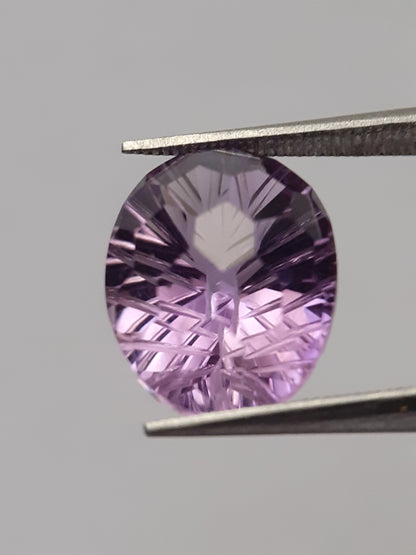 Natural violet purple Amethyst - 4.367 ct - oval - custom cut - excellent cut