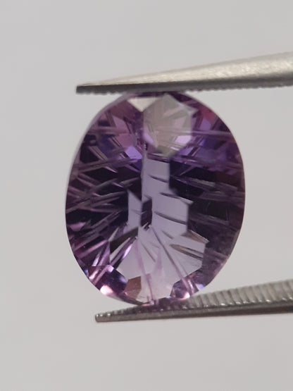 Natural violet purple Amethyst - 4.367 ct - oval - custom cut - excellent cut