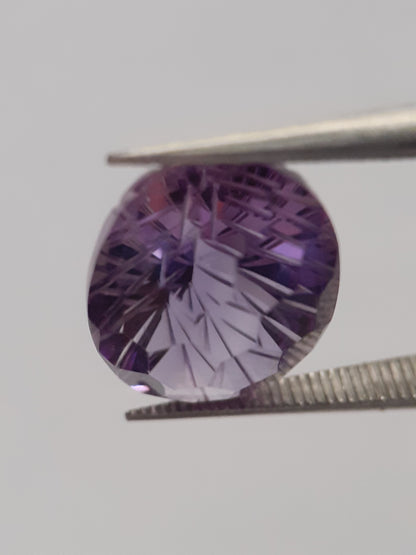 Natural violet purple Amethyst - 4.367 ct - oval - custom cut - excellent cut