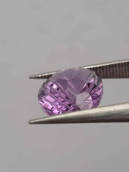 Natural violet purple Amethyst - 2.774 ct - oval - custom cut - excellent cut