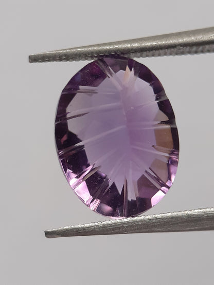 Natural violet purple Amethyst - 2.774 ct - oval - custom cut - excellent cut