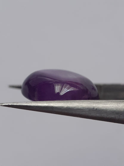 Natural purple Amethyst - 4.230 ct - cushion cabochon - 9.9 x 9.9 mm