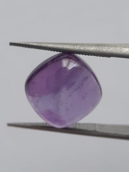 Natural purple Amethyst - 4.230 ct - cushion cabochon - 9.9 x 9.9 mm