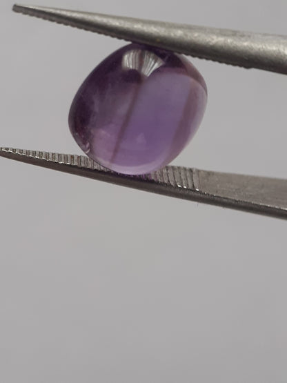 Natural purple Amethyst - 2.444 ct - cushion cabochon - 8.0 x 8.0 mm