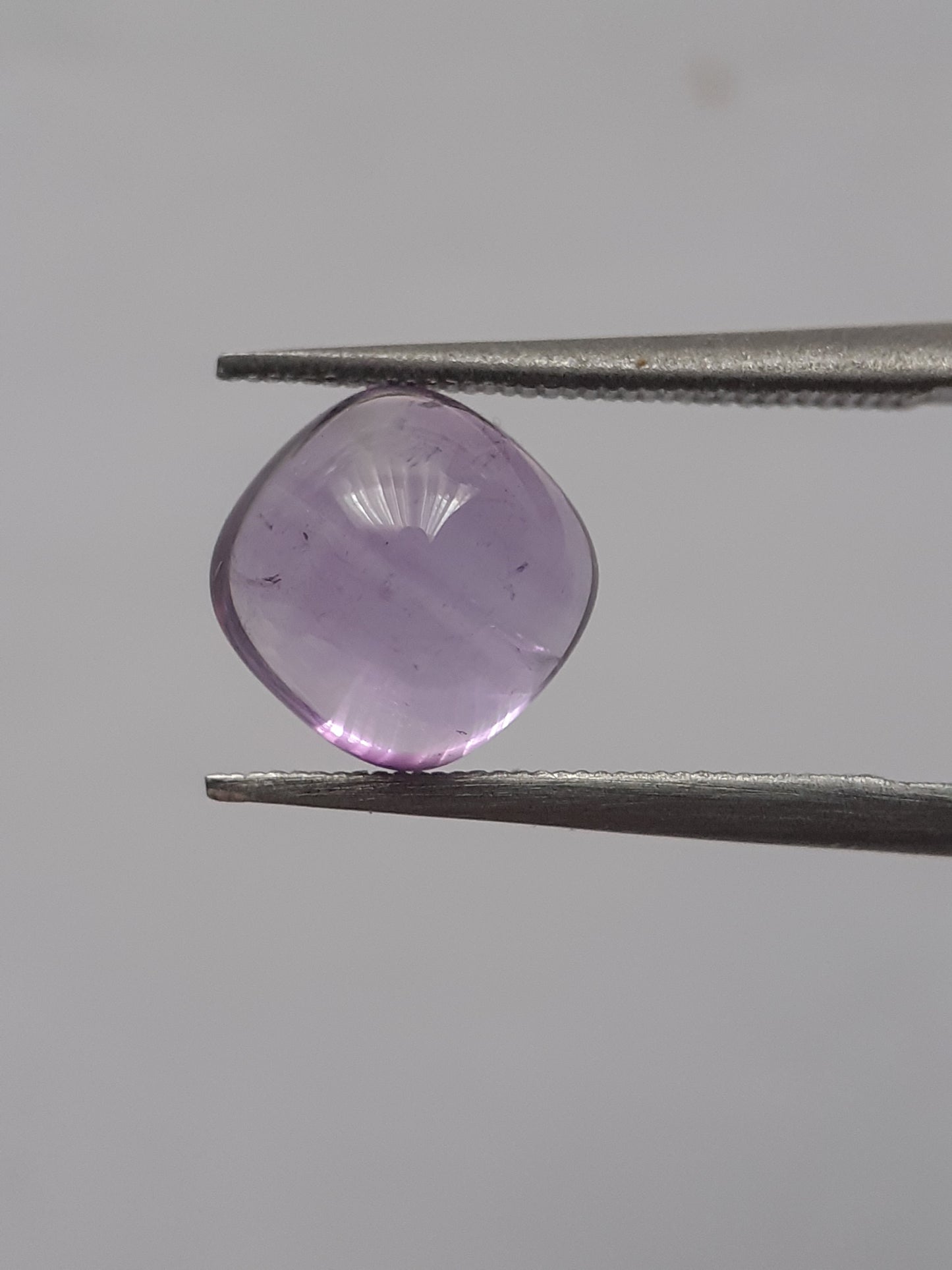 Natural purple Amethyst - 1.644 ct - cushion cabochon - 7.0 x 7.0 mm