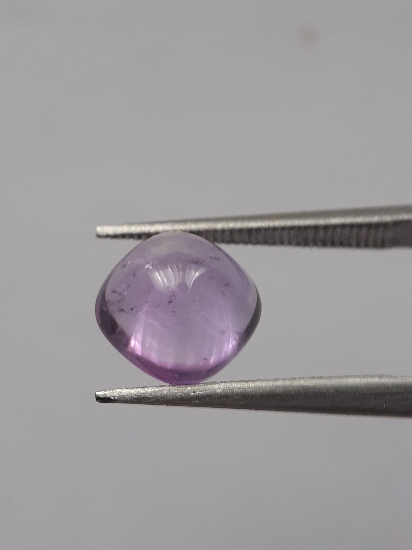 Natural purple Amethyst - 1.644 ct - cushion cabochon - 7.0 x 7.0 mm