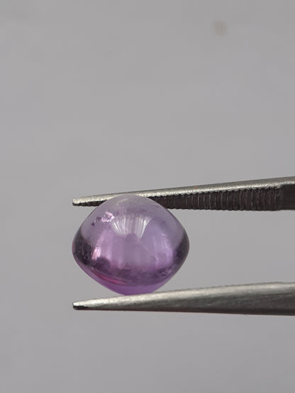 Natural purple Amethyst - 1.644 ct - cushion cabochon - 7.0 x 7.0 mm