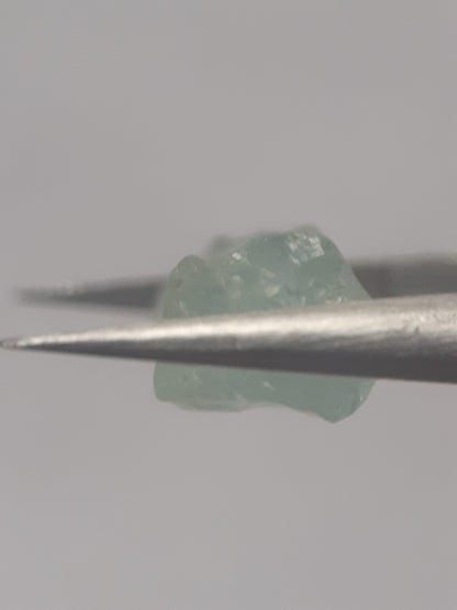 Natural greenish blue Aquamarine - 4.780 ct - Rough Gemstone - for faceting