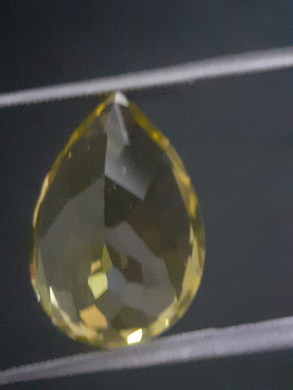 Natural yellow lemon quartz - 6.985 ct - pear  - good color