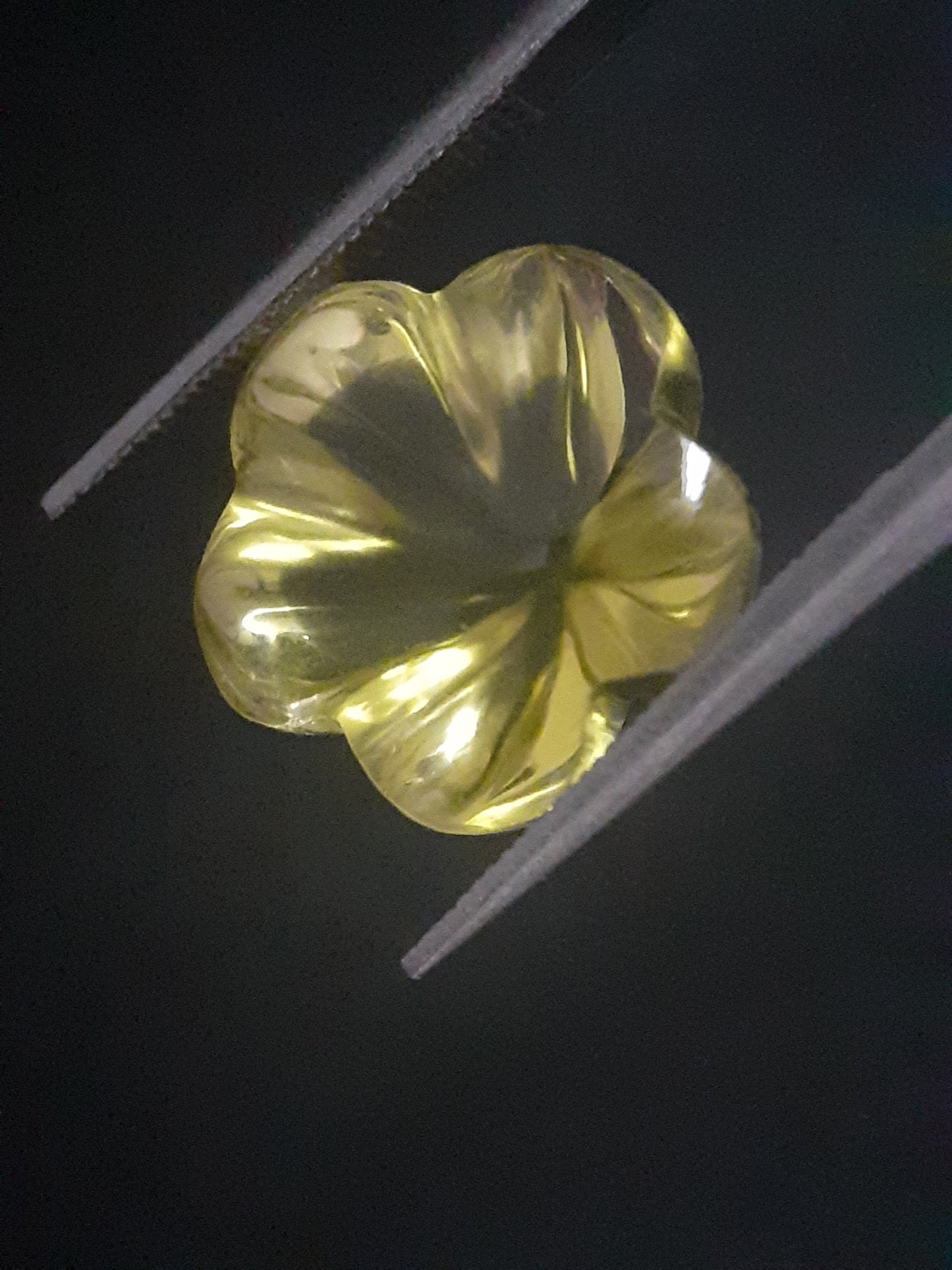 Natural yellow lemon quartz - 7.108 ct - custom  - good color