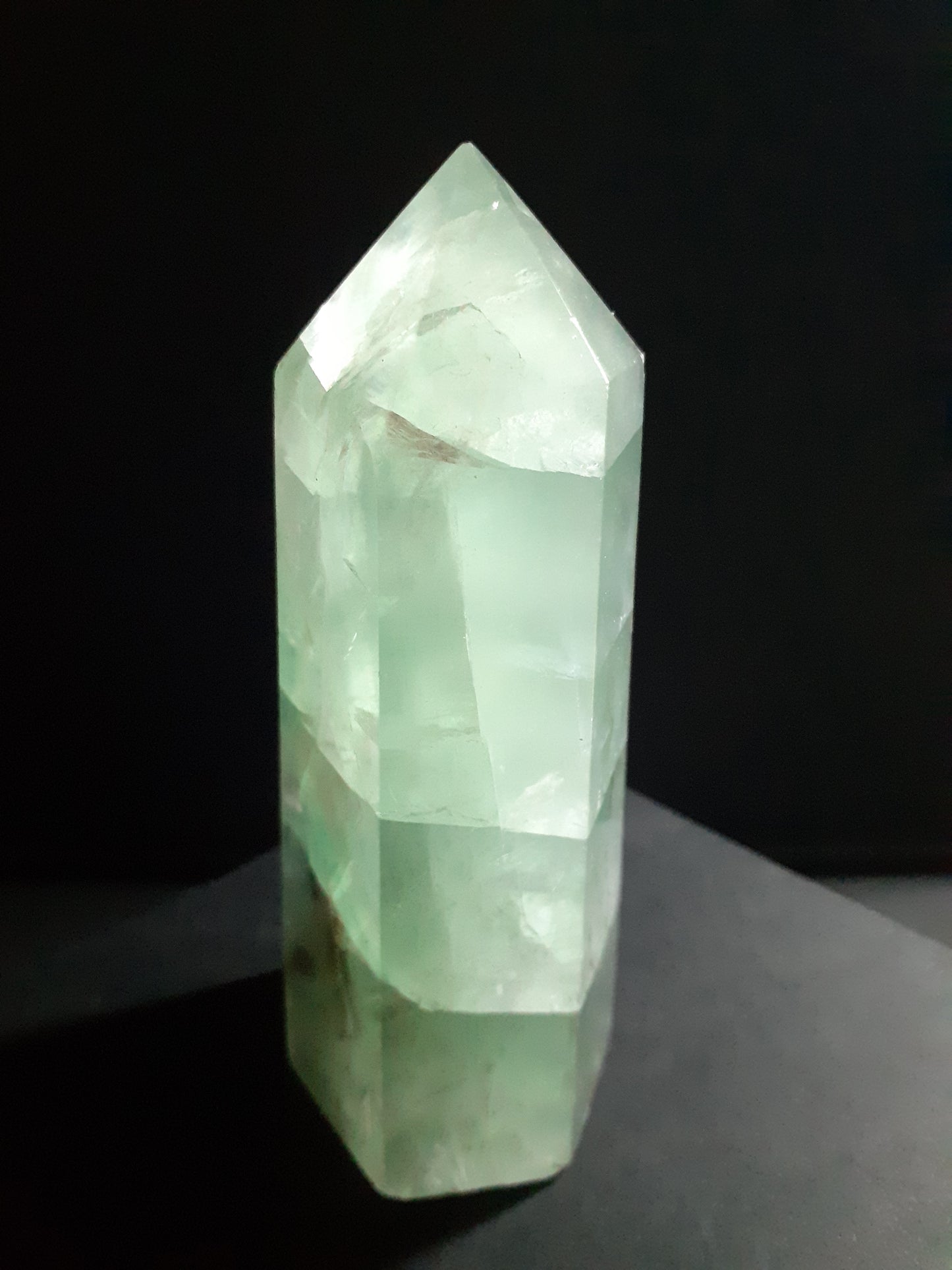 Green fluorite Tower - 10 cm high - Natural Fluorite crystal tower