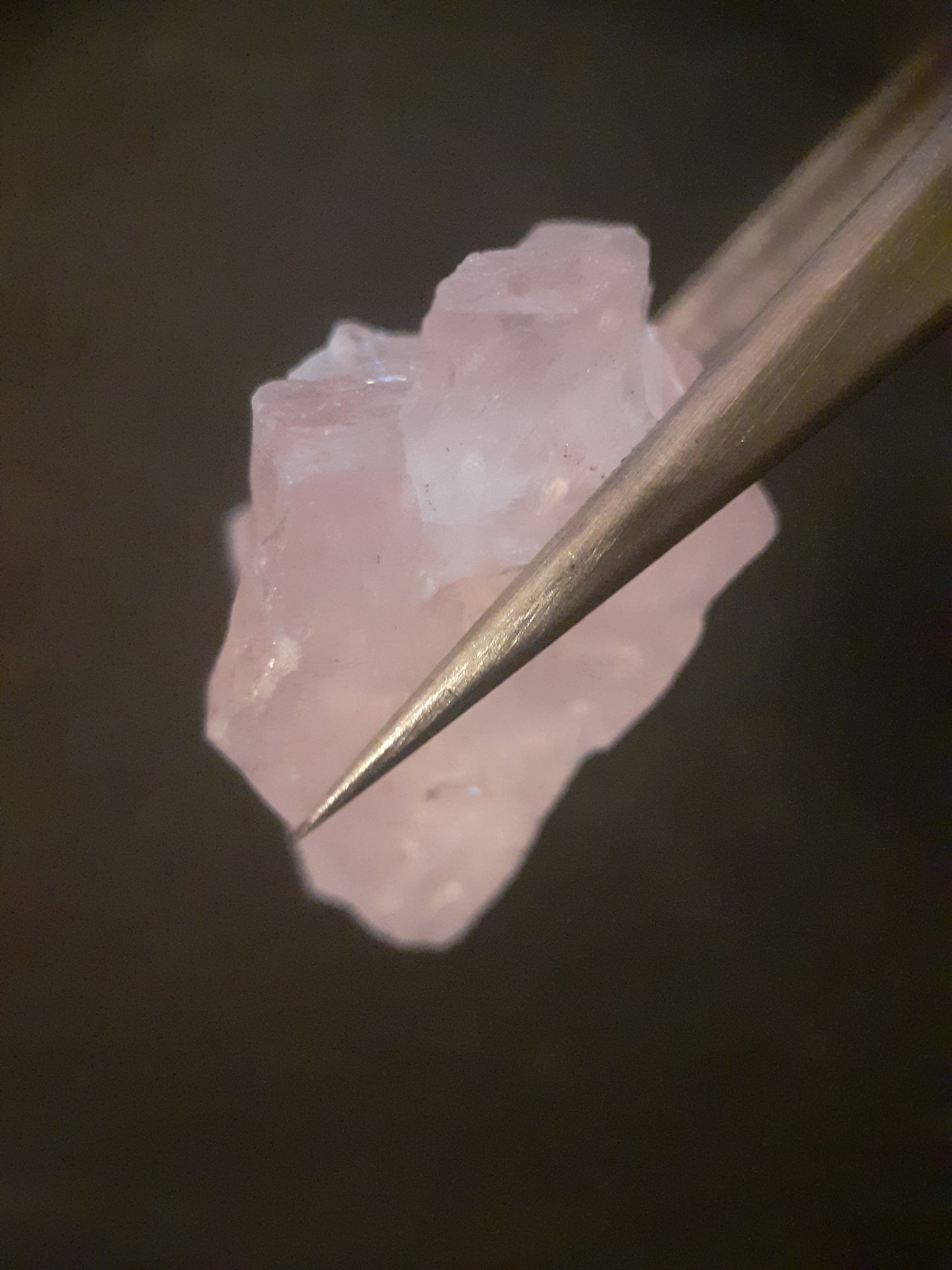 Natural Rough Rose Quartz - 48.475 ct - pink