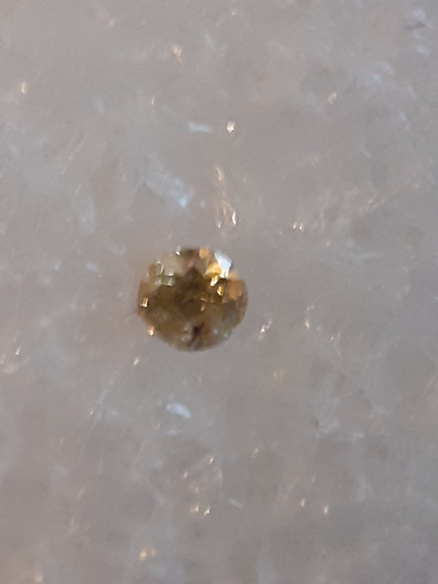 Natural Yellow Diamond - Round , 0.03 ct - ALGT certified - Fancy Light brownish Yellow