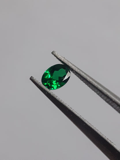 Natural Bright Green Tsavorite Garnet - 0.24 ct - oval - unheated - Tanzania