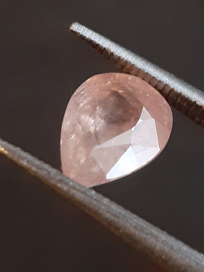 Natural brownish pinkish yellow sapphire - 1.13 ct - pear - heated