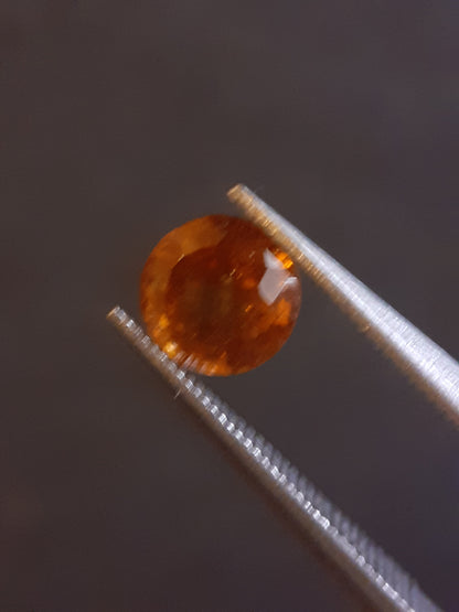 Natural Hessonite Garnet Gemstone - orange - round brilliant - 0.88 ct