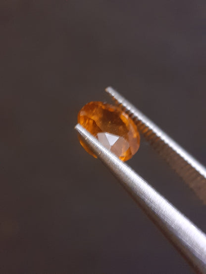 Natural Hessonite Garnet Gemstone - orange - round brilliant - 0.88 ct