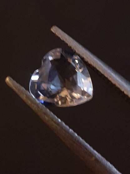 Natural light blue sapphire - 0.42 ct - Heart - heated - certified by NGB