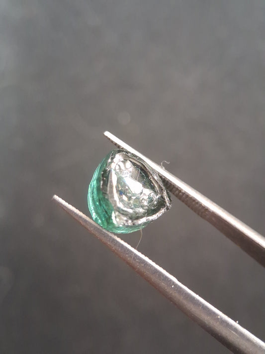 Rough tourmaline - for faceting or rough gemstone jewelry - 2.429 ct - greenish blue - Natural Gems Belgium