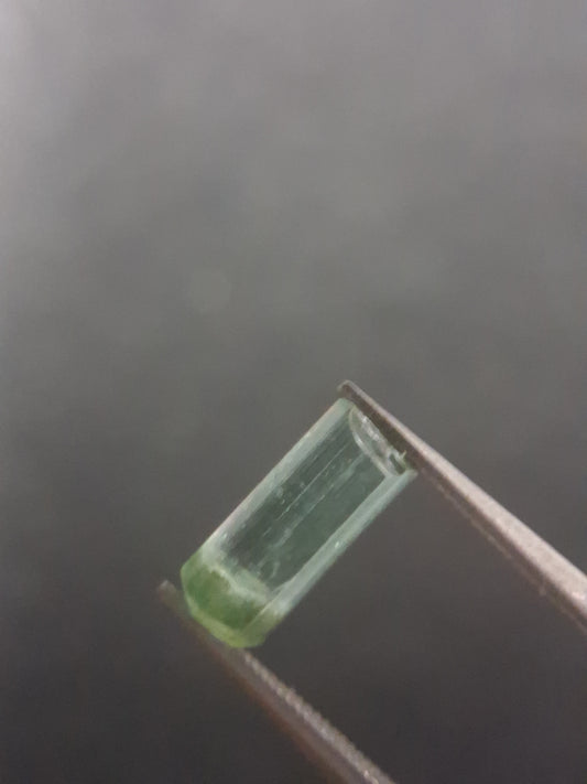 Rough tourmaline - for faceting or rough gemstone jewelry - 1.116 ct - bicolor - Natural Gems Belgium