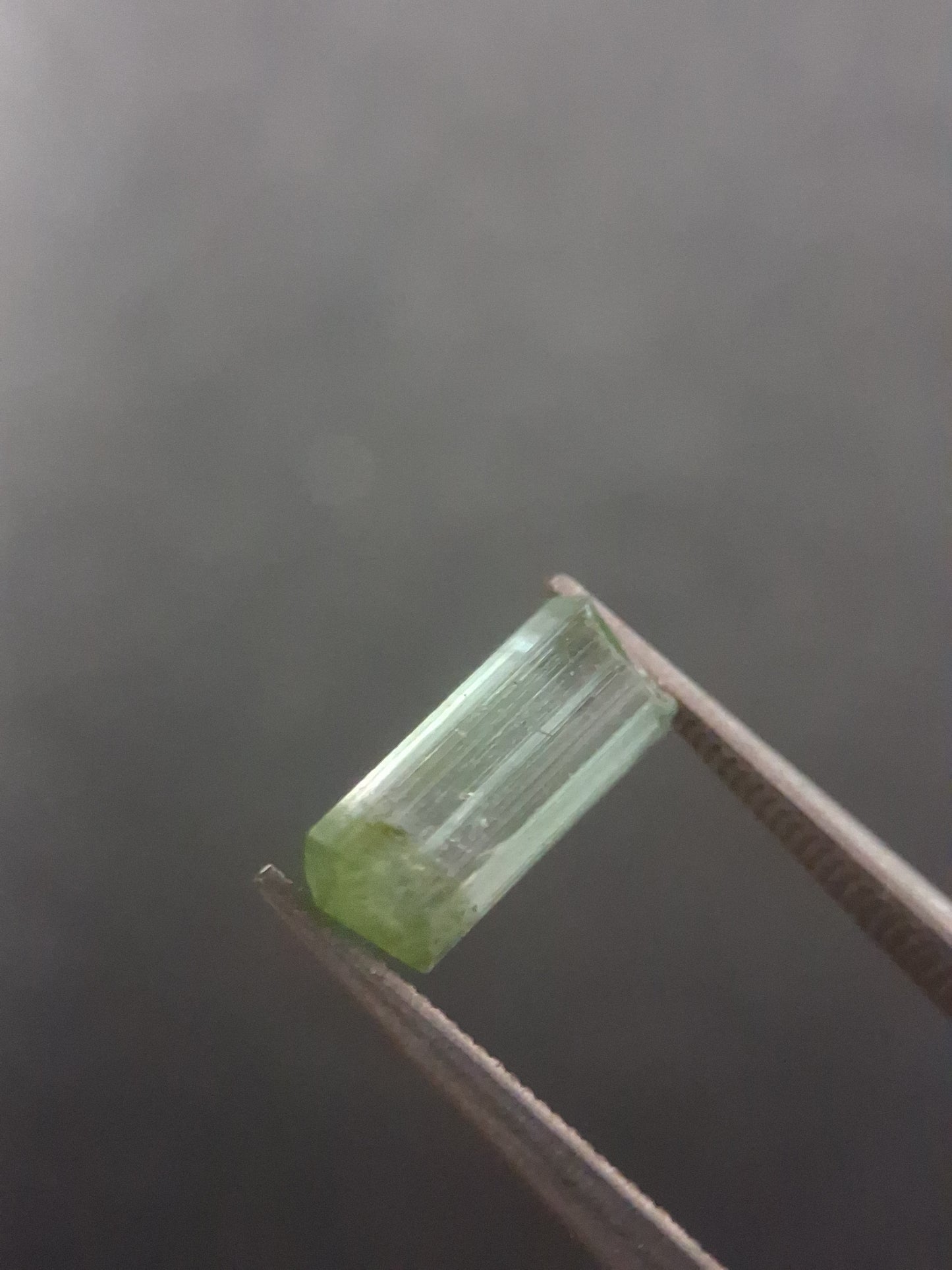 Rough tourmaline - for faceting or rough gemstone jewelry - 1.116 ct - bicolor - Natural Gems Belgium