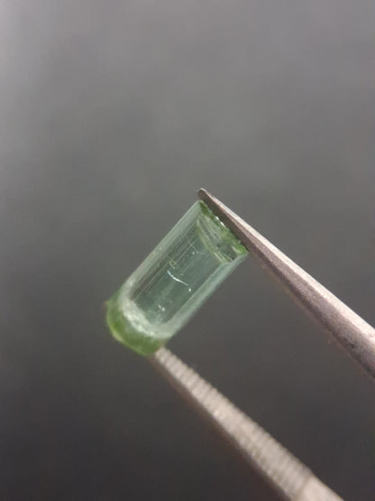 Rough tourmaline - for faceting or rough gemstone jewelry - 1.116 ct - bicolor - Natural Gems Belgium