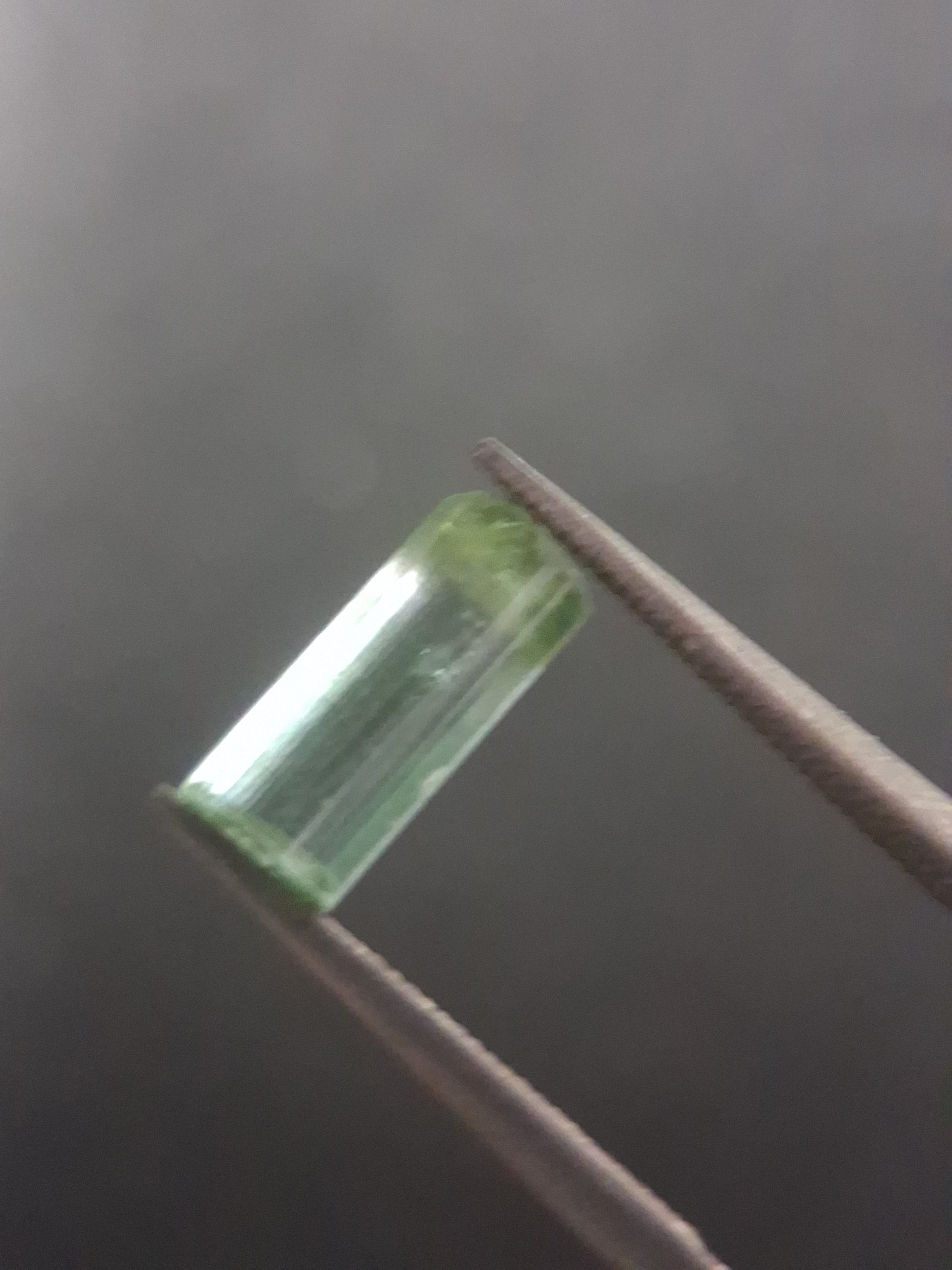 Rough tourmaline - for faceting or rough gemstone jewelry - 1.116 ct - bicolor - Natural Gems Belgium