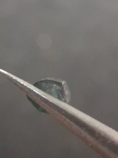 Rough tourmaline - for faceting or rough gemstone jewelry - 1.004 ct - bright bluish green - Natural Gems Belgium