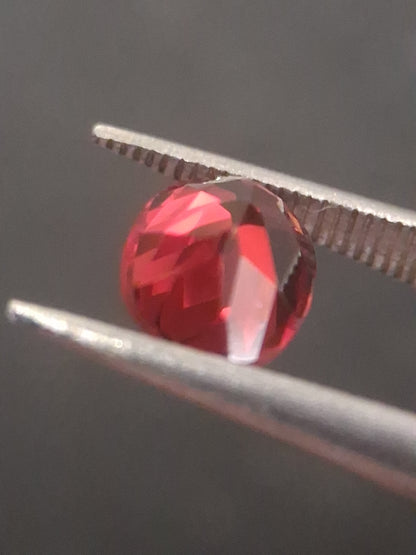 Natural Red Garnet - Rhodolite - 1.007 ct - oval - unheated- red - Natural Gems Belgium
