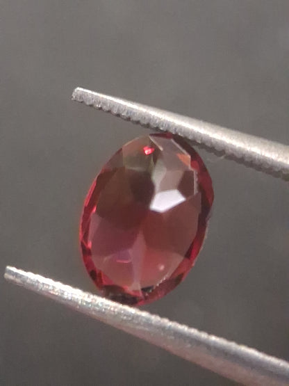Natural Red Garnet - Rhodolite - 1.007 ct - oval - unheated- red - Natural Gems Belgium