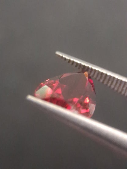 Natural Red Garnet - Rhodolite - 1.272 ct - pear - unheated- red - Natural Gems Belgium
